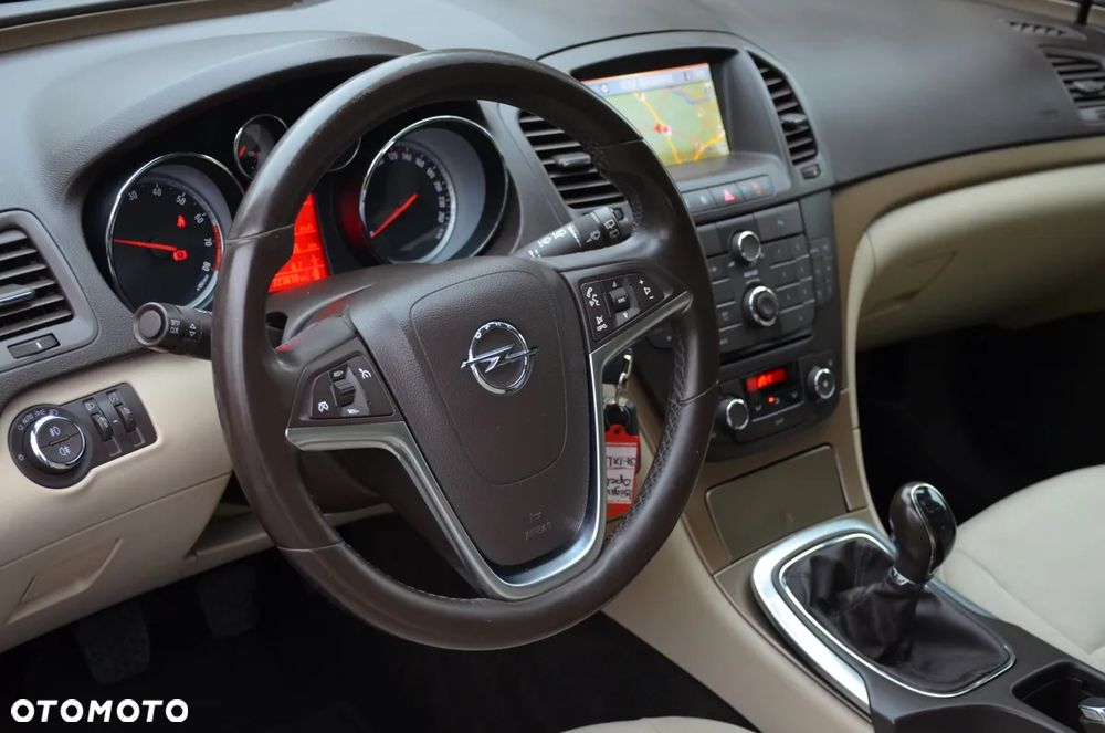 Opel Insignia - 19