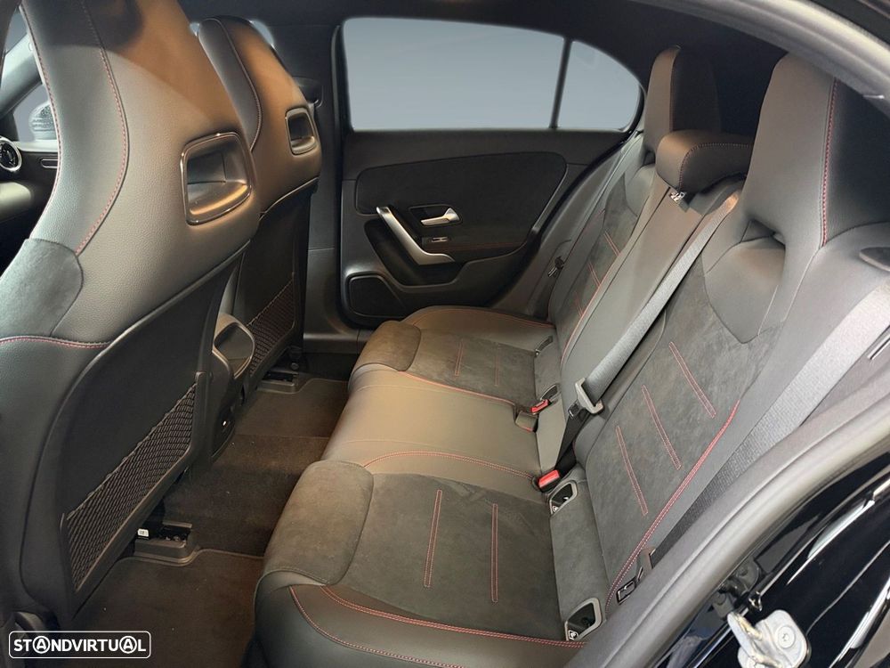 Mercedes-Benz A 250 e — fotografia 9