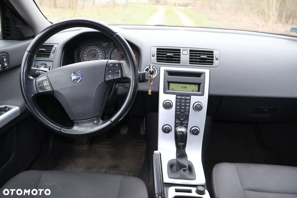 Volvo V50 D2 Momentum - 9