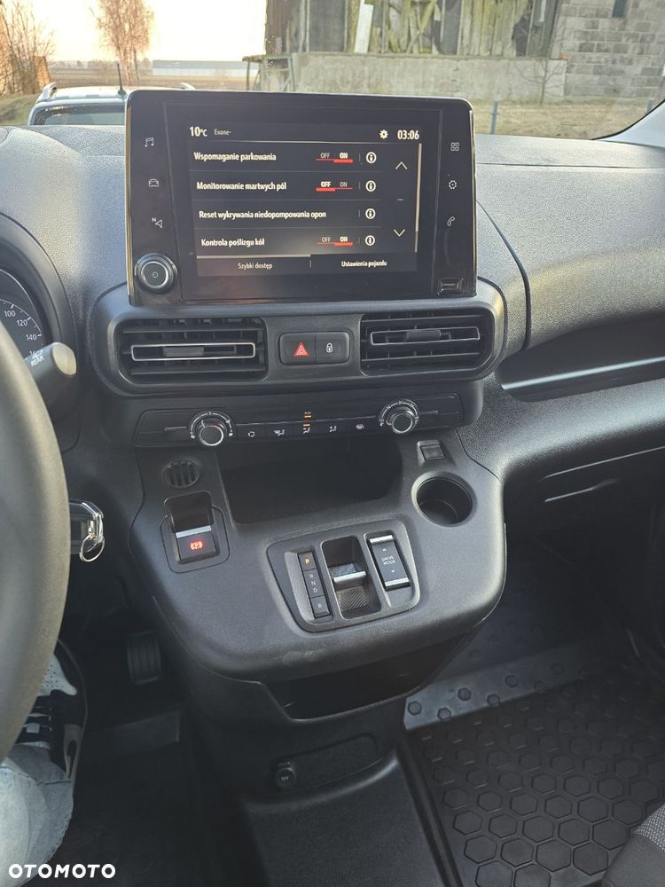 Opel COMBO EV Faktura Vat 23% - 17