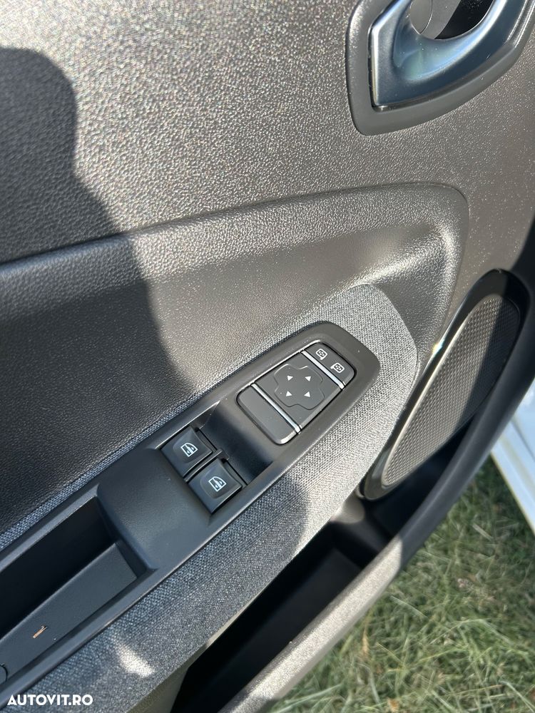 Renault ZOE (mit Batterie) Z.E. 50 EXPERIENCE - 12