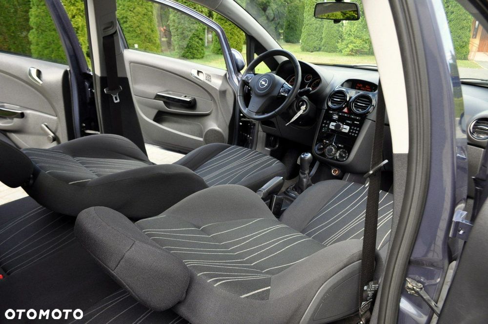 Opel Corsa - 24