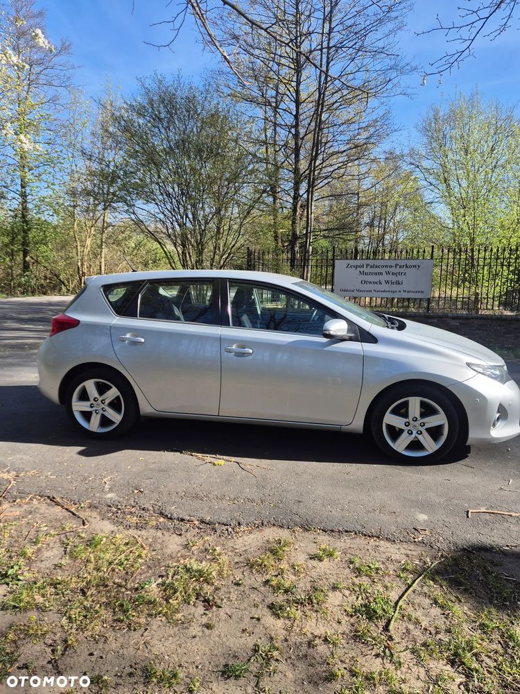Toyota Auris 1.6 Edition - 2