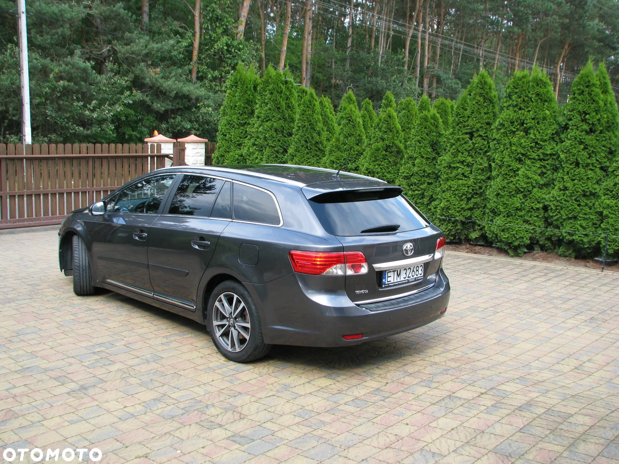 Toyota Avensis Combi 2.0 D-4D Executive - 8