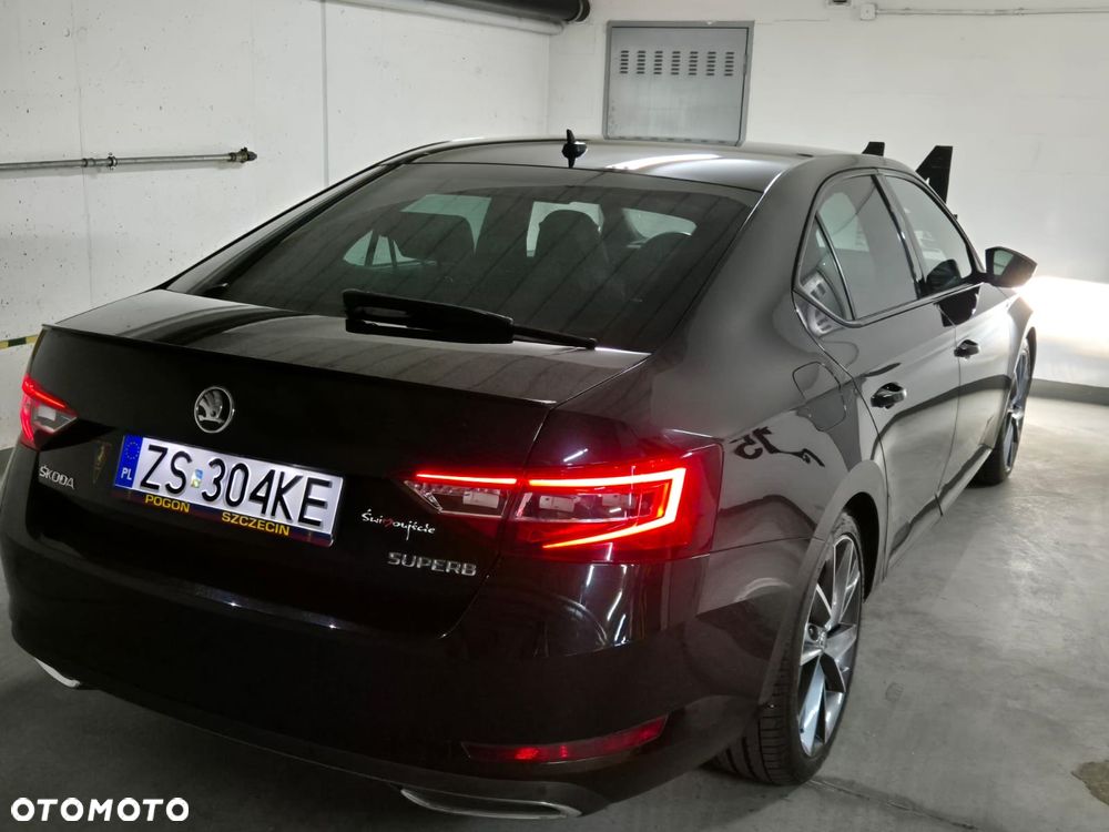 Skoda Superb 2.0 TDI SCR Sportline DSG - 3