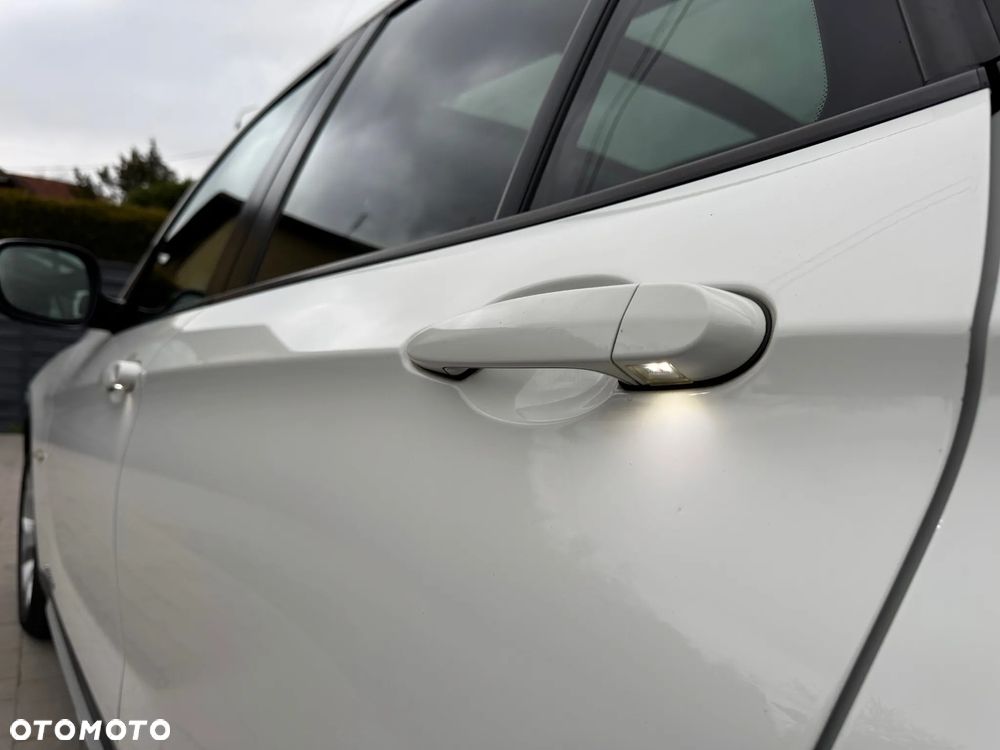 BMW X1 xDrive20d - 16