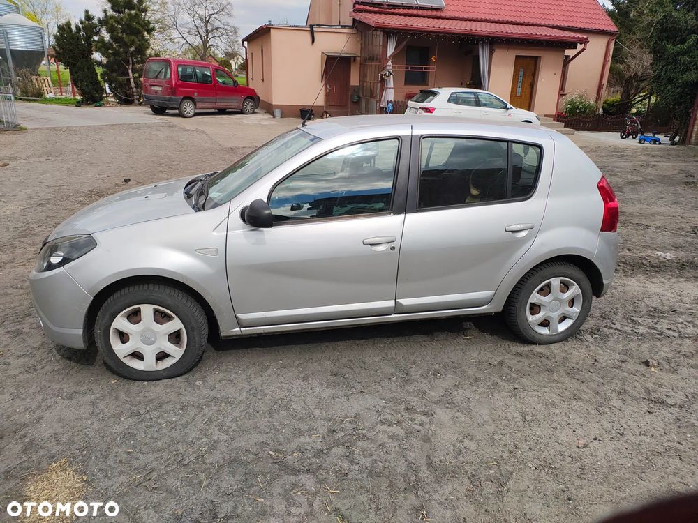 Dacia Sandero - 3