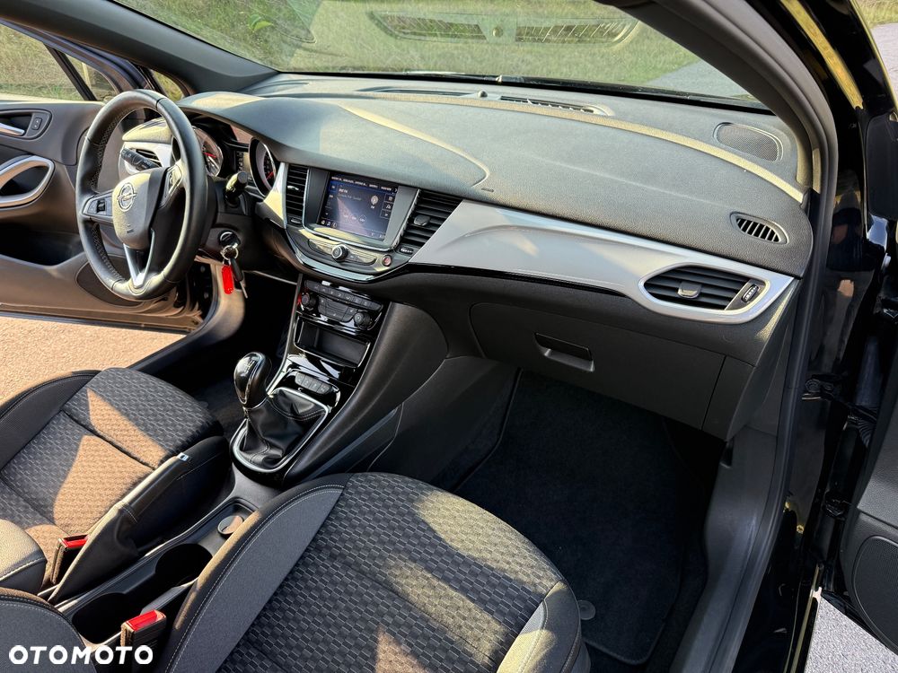 Opel Astra 1.2 Turbo Edition - 17