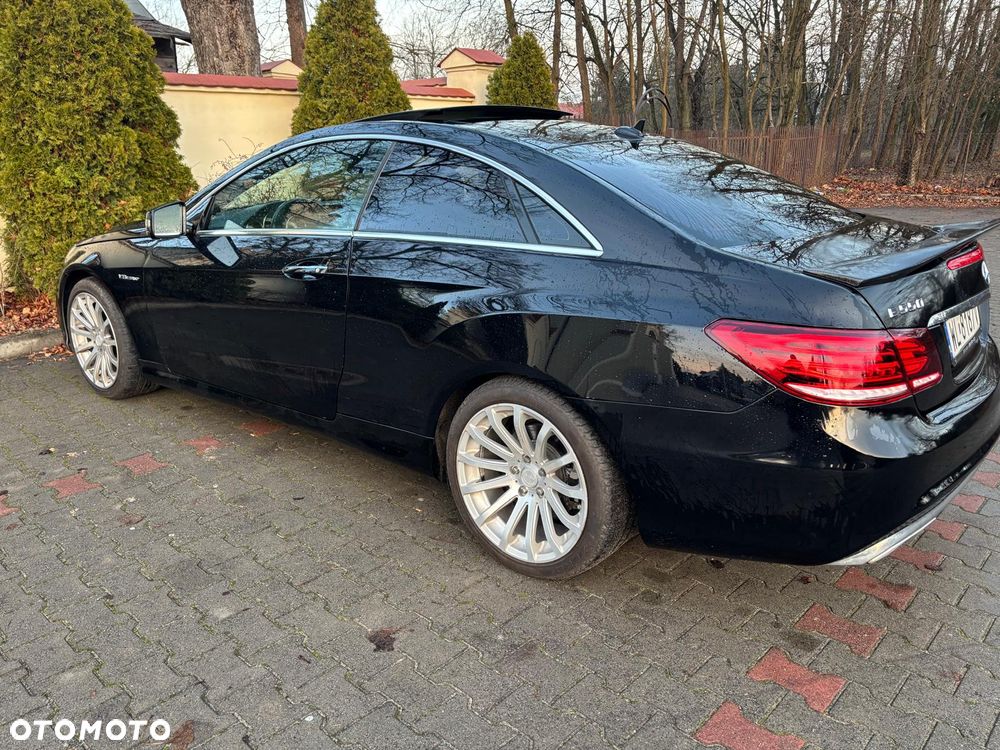 Mercedes-Benz Klasa E 500 7G-TRONIC V8 Edition - 9
