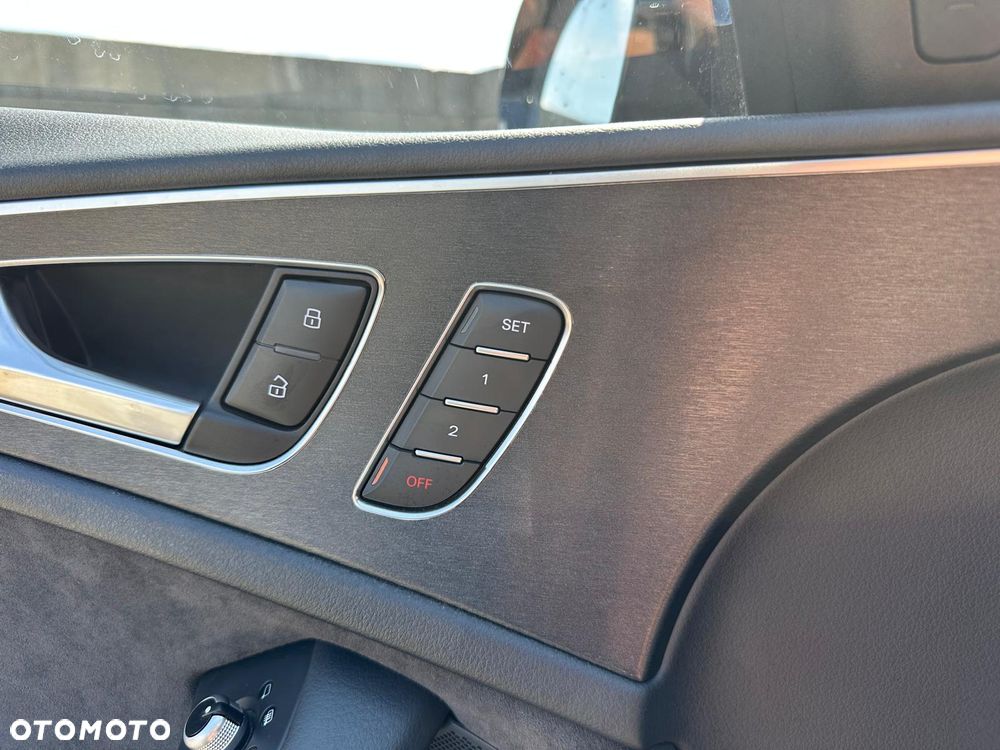Audi A6 Avant 3.0 TDI quattro tiptronic - 25