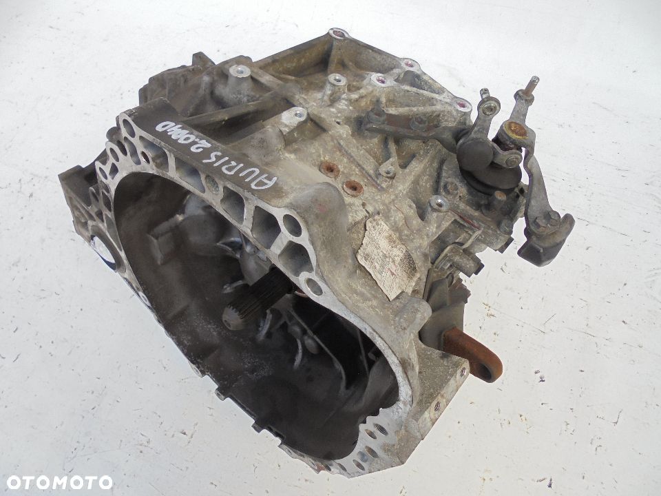 SKRZYNIA BIEGÓW MANUALNA 2.0D4D AURIS I F-VAT - 1