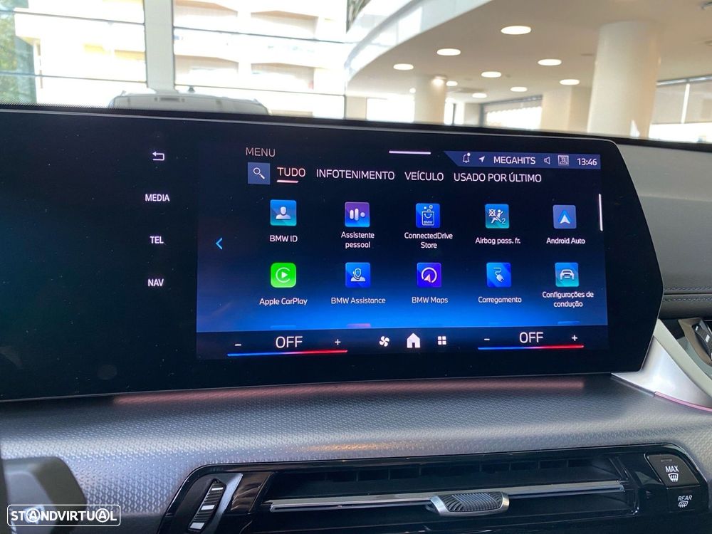 BMW iX1 xDrive30 Pack Desportivo M - 11