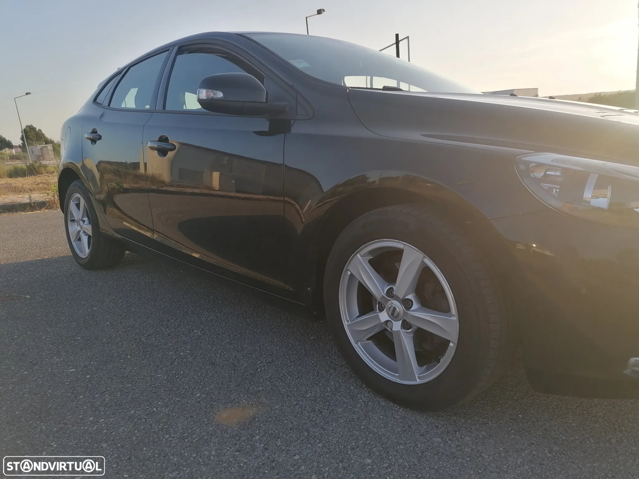 Volvo V40 2.0 D2 Kinetic - 6