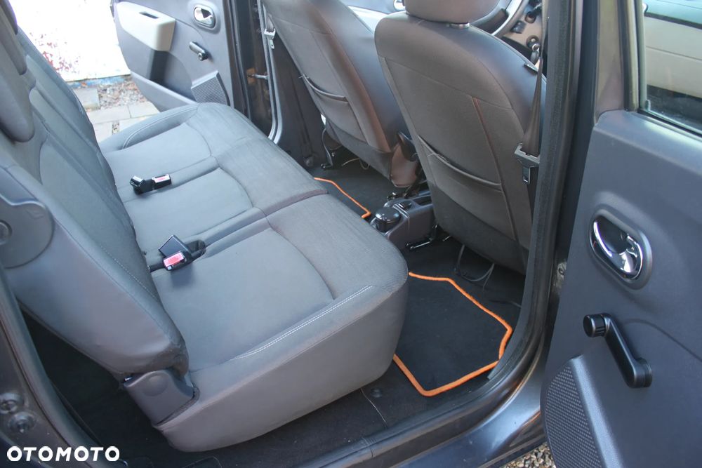 Dacia Lodgy 1.2 TCe Laureate - 16