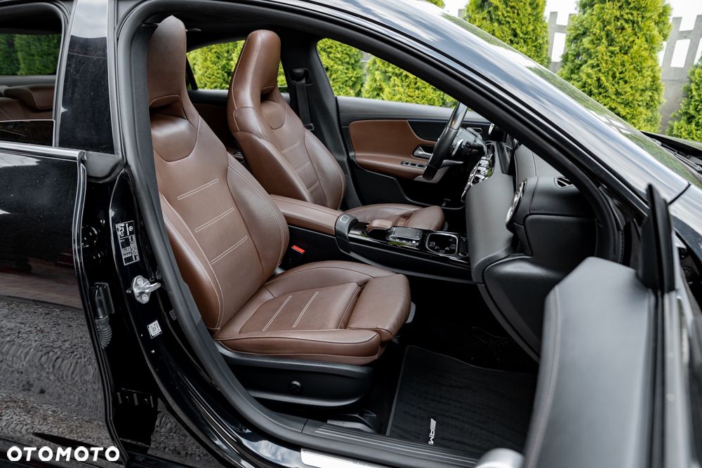 Mercedes-Benz CLA 250 4Matic 8G-DCT Edition AMG Line - 23