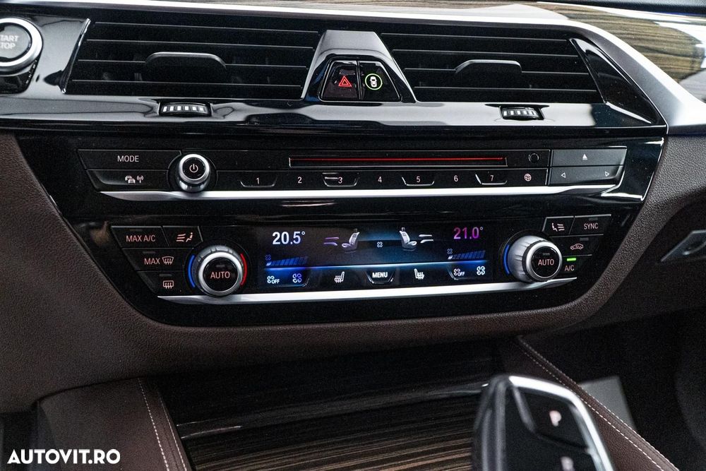 BMW Seria 5 530e iPerformance Aut. Luxury Line - 12