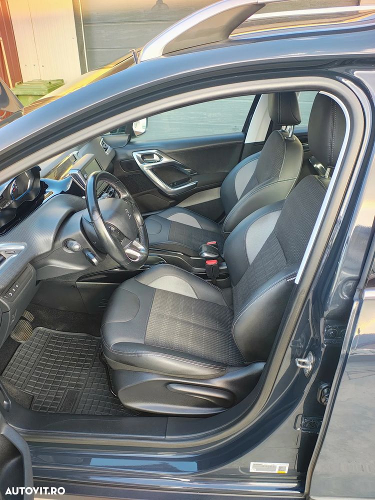 Peugeot 2008 PureTech 110 GPF Stop&Start EAT6 Allure - 17