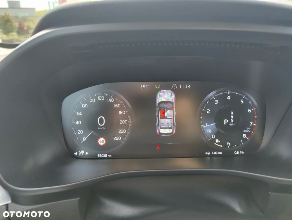 Volvo XC 40 T3 Momentum Pro - 8