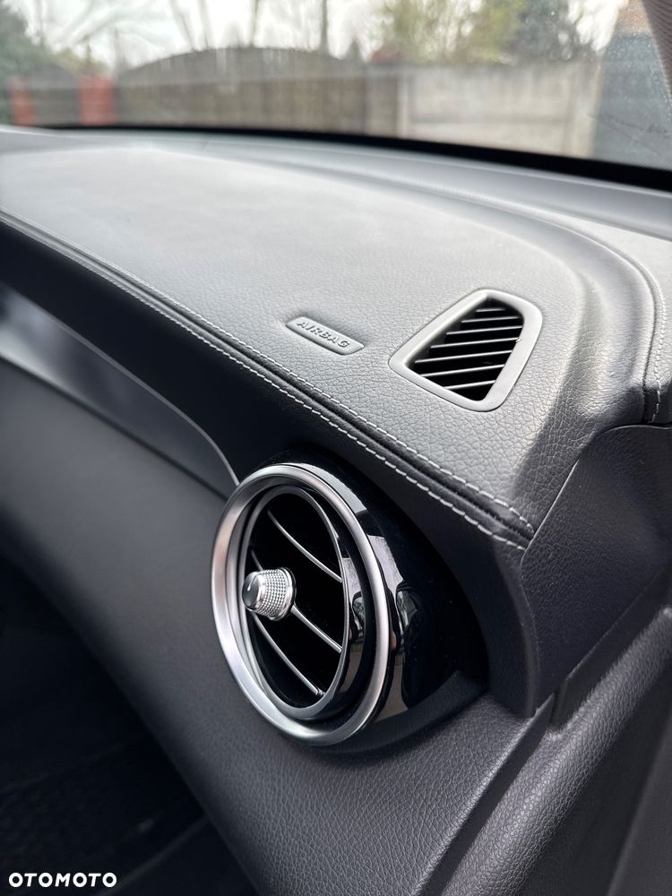 Mercedes-Benz GLC 250 d 4Matic 9G-TRONIC AMG Line - 16