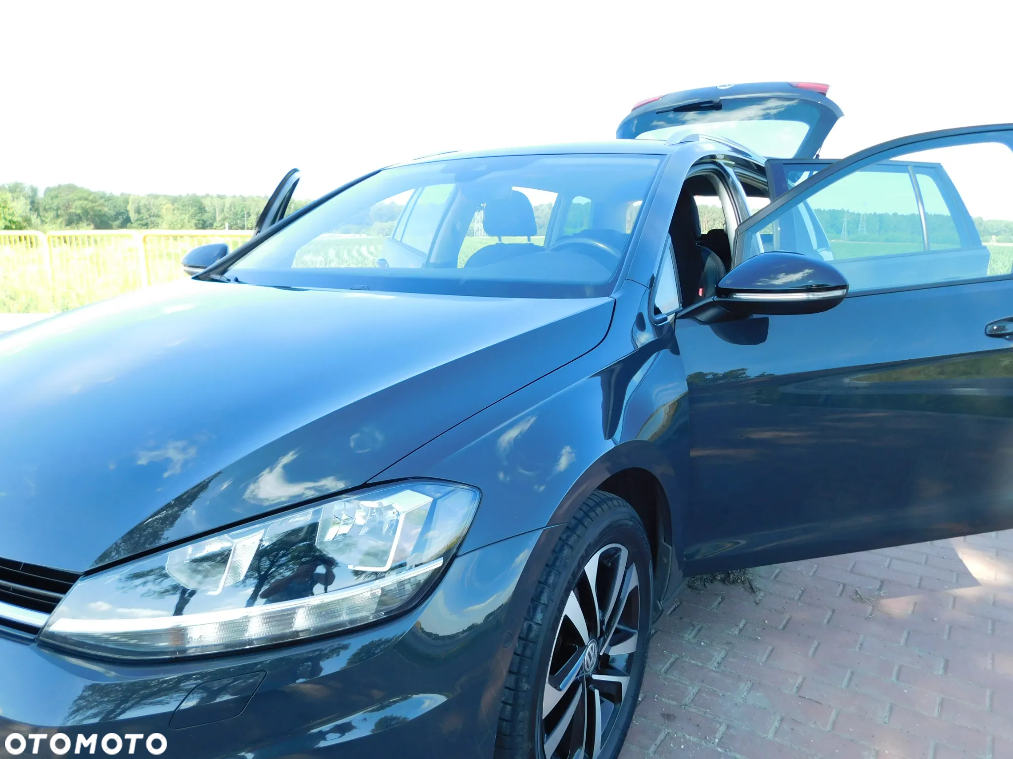 Volkswagen Golf 1.6 TDI SCR IQ.DRIVE - 23