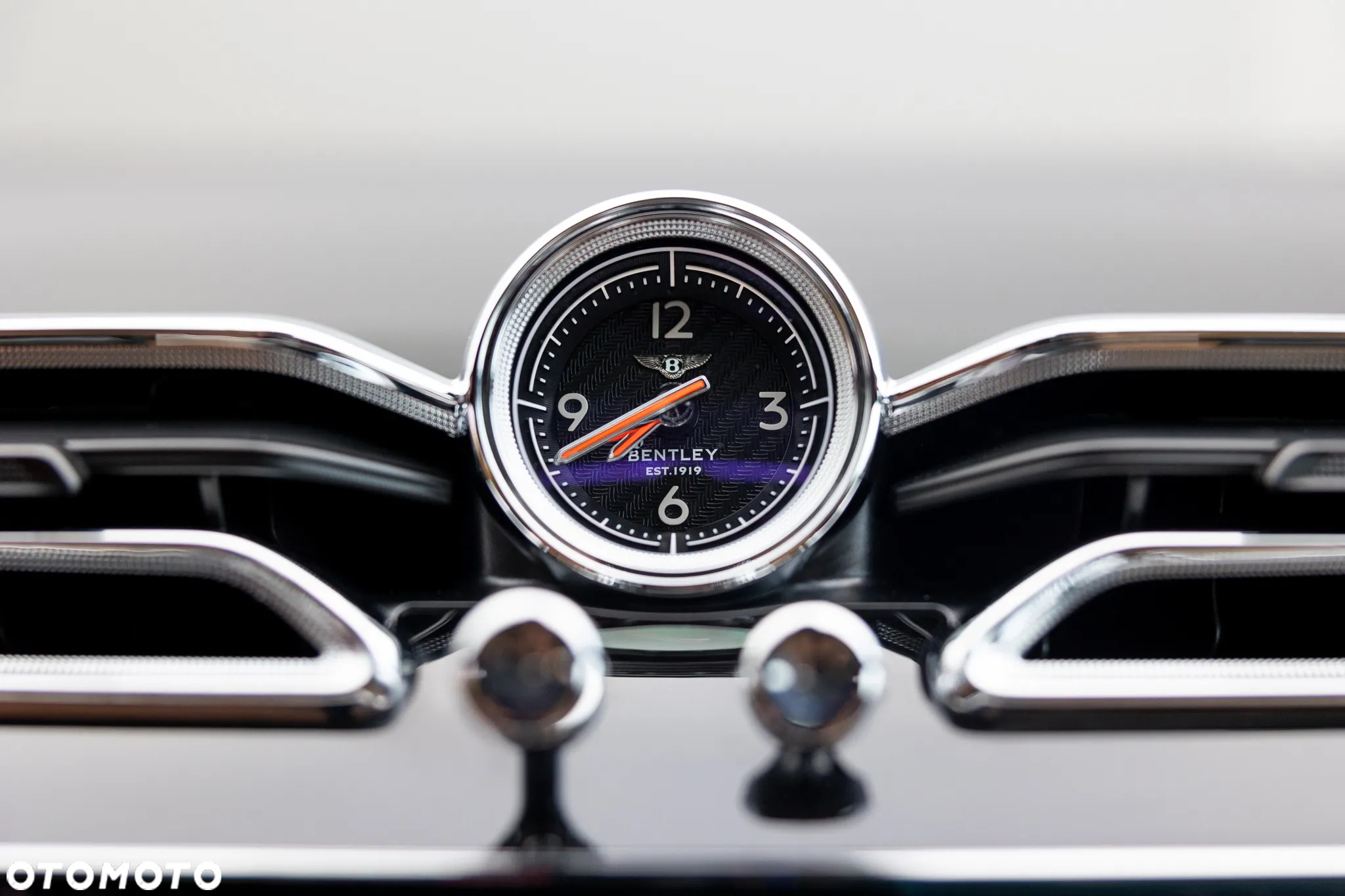 Bentley Bentayga V8 - 6
