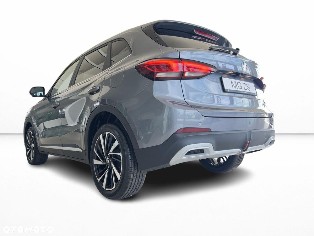 MG ZS Hybrid+ - 23