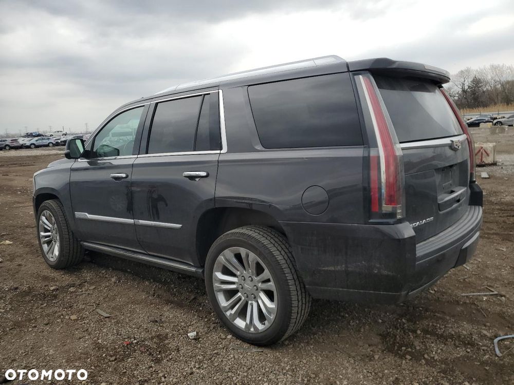 Cadillac Escalade 6.2 V8 AWD AT Platinum - 2