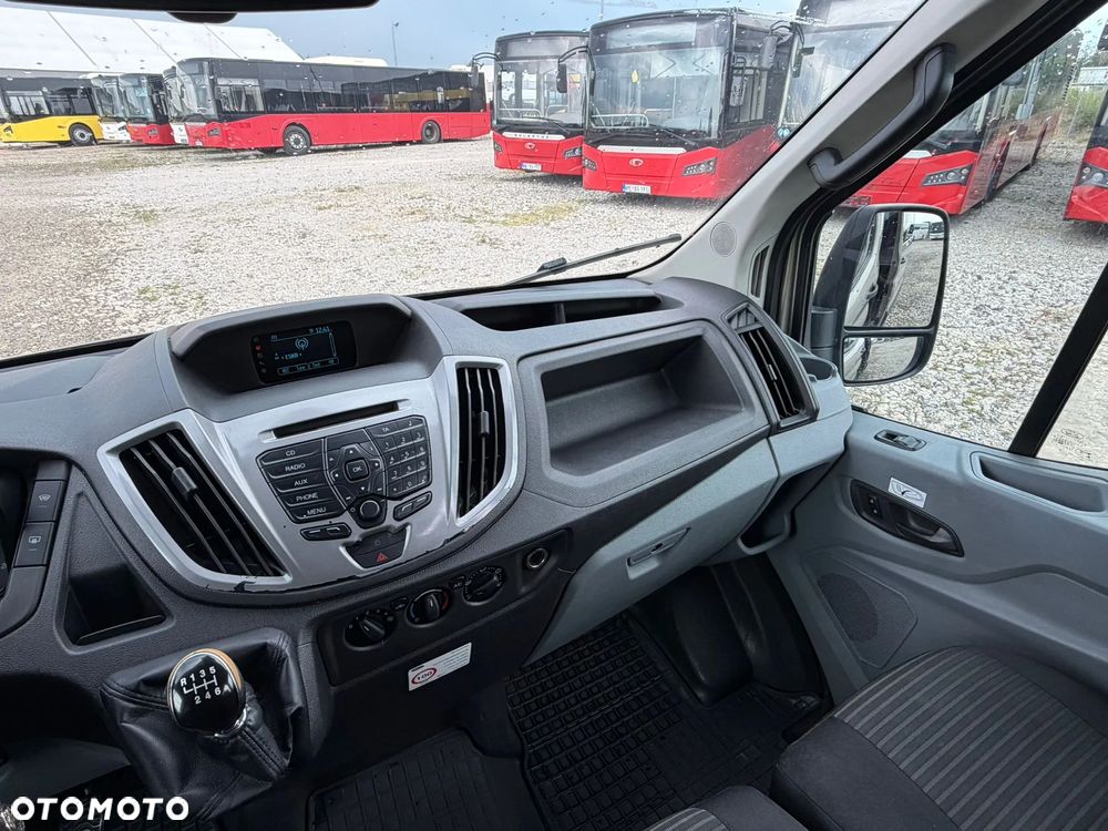 Ford Transit - 17
