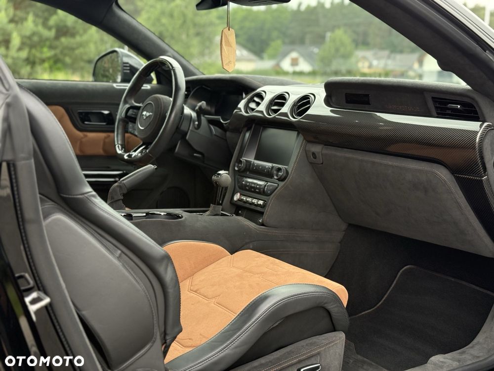 Ford Mustang - 19