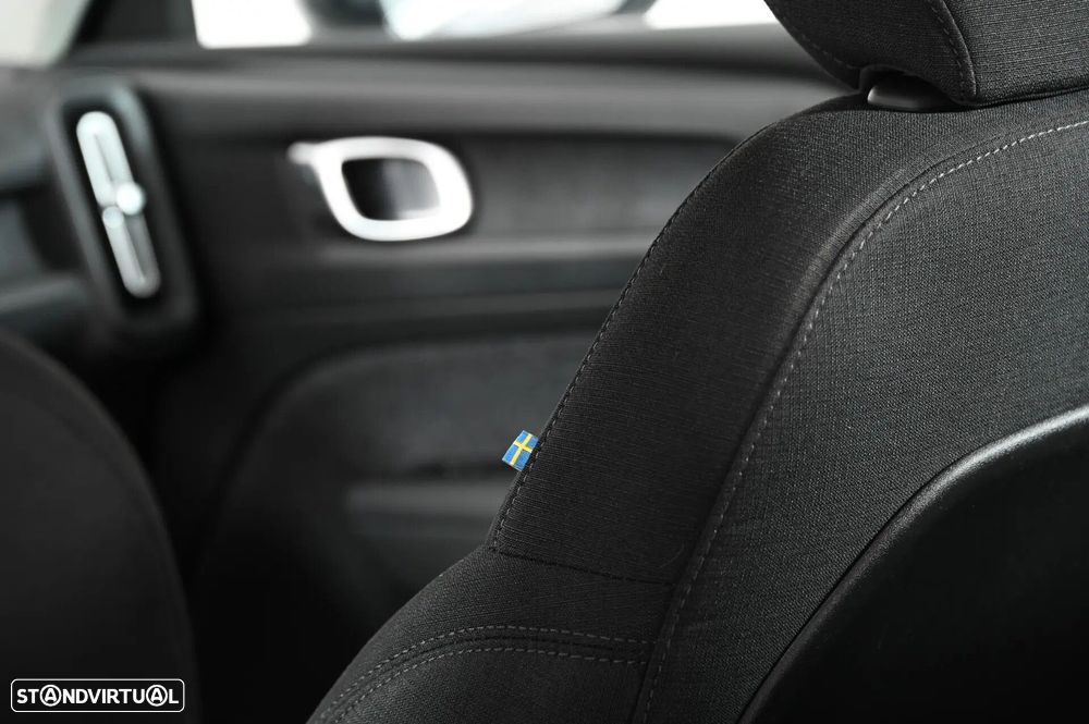 Volvo XC 40 1.5 T2 Momentum - 26