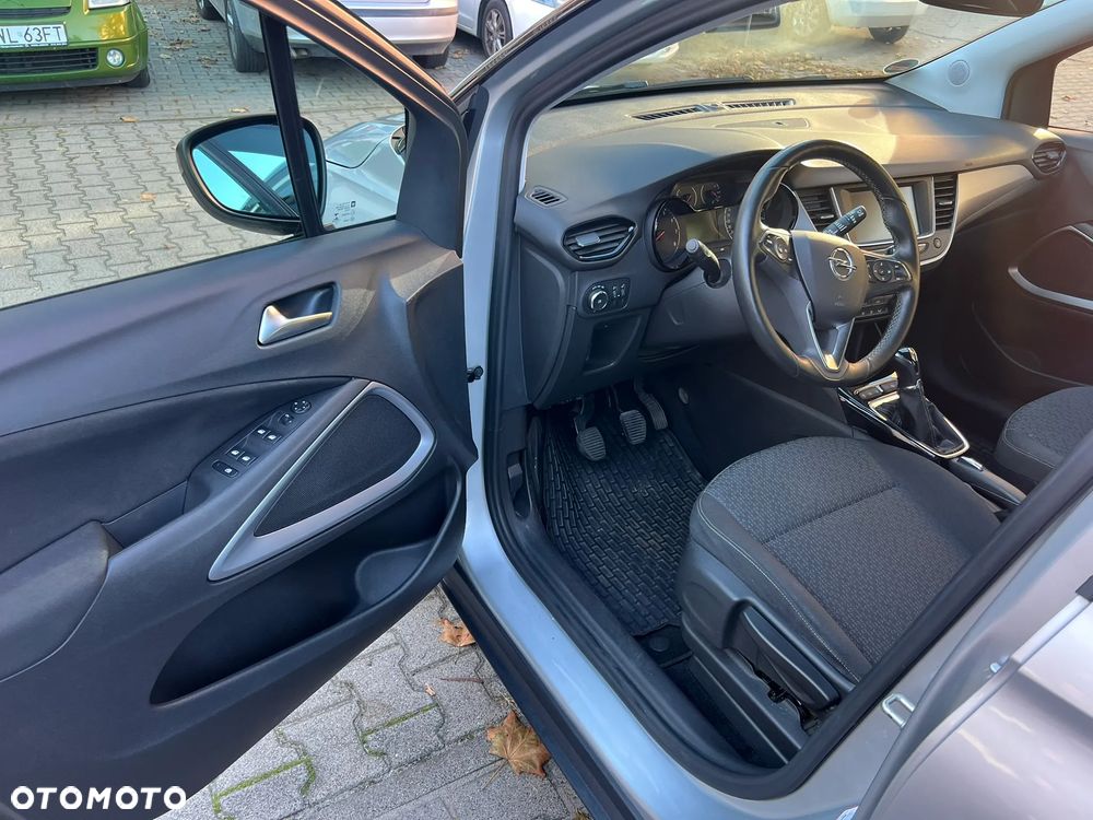 Opel Crossland X - 10