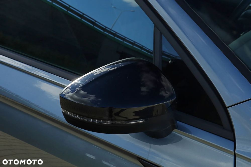 Volkswagen Tiguan - 11