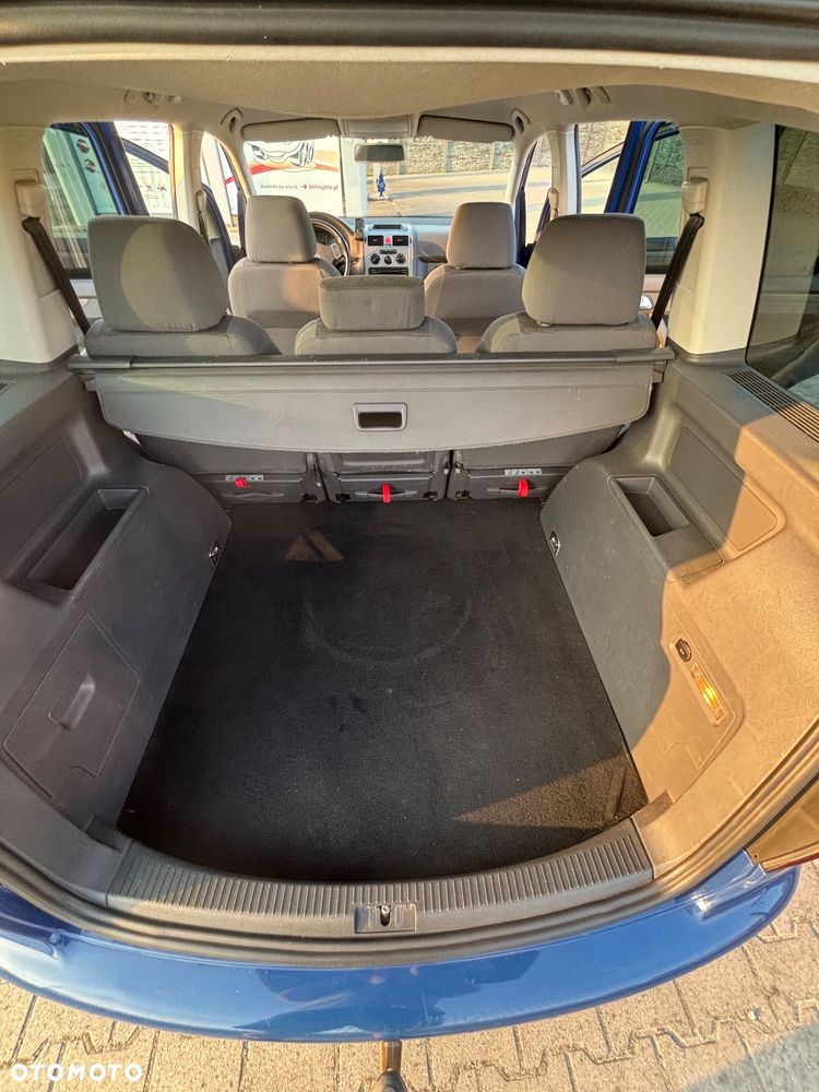 Volkswagen Touran 1.9 TDI DSG - 9