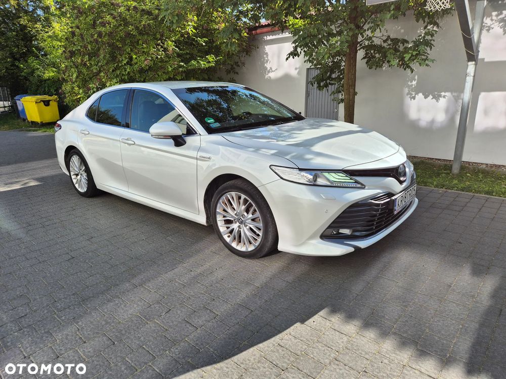 Toyota Camry 2.5 Hybrid Executive CVT - 8