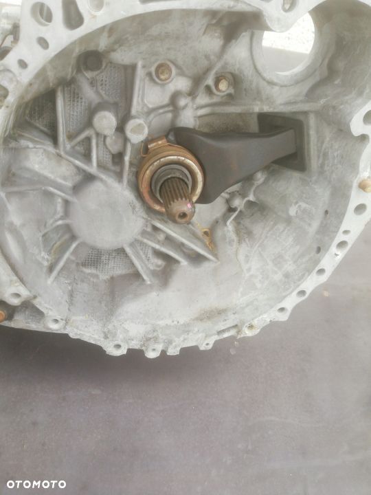 COROLLA E12 2,0 D4D SKRZYNIA BIEGÓW IDEALNA - 3