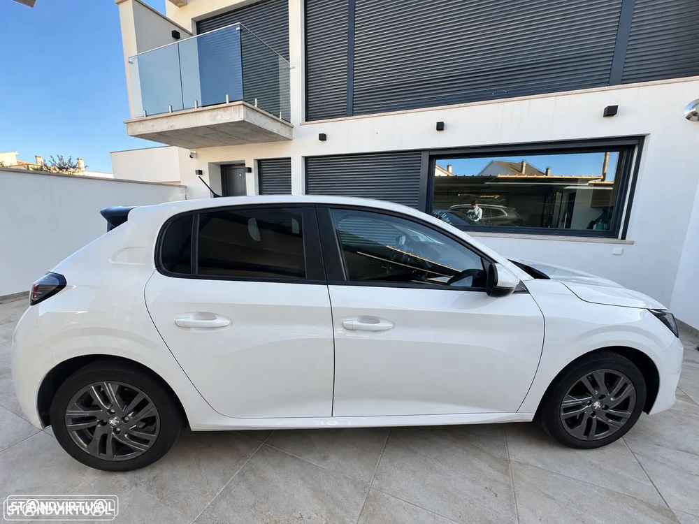 Peugeot 208 PureTech 100 EAT8 Allure - 2
