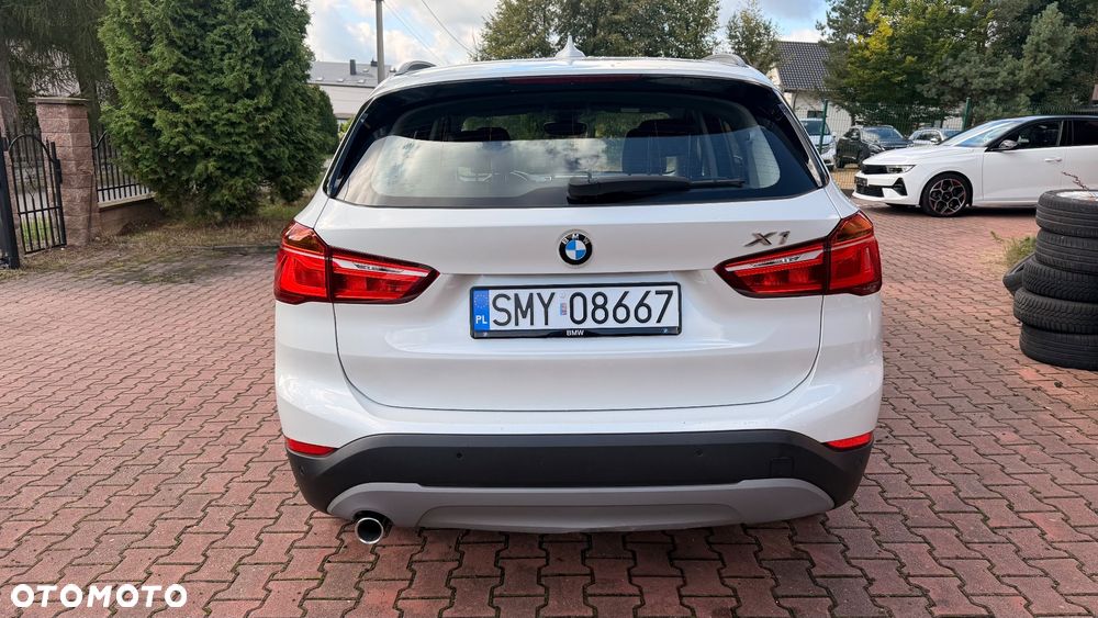 BMW X1 sDrive18d Advantage sport - 13