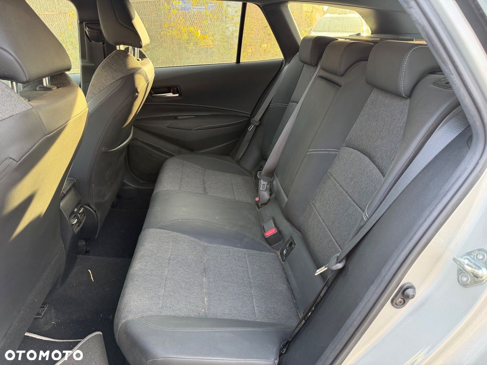 Toyota Corolla - 21