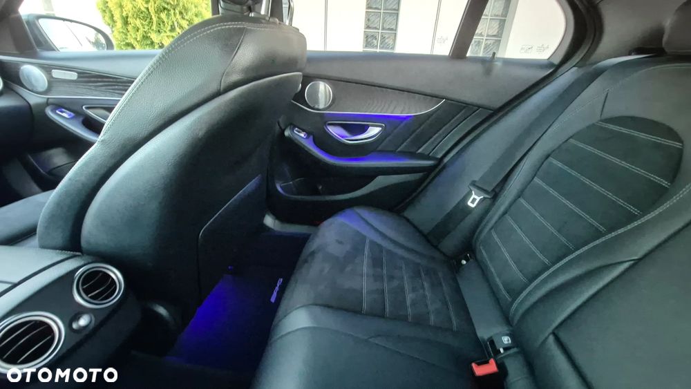 Mercedes-Benz Klasa C 220 d 9G-TRONIC - 38