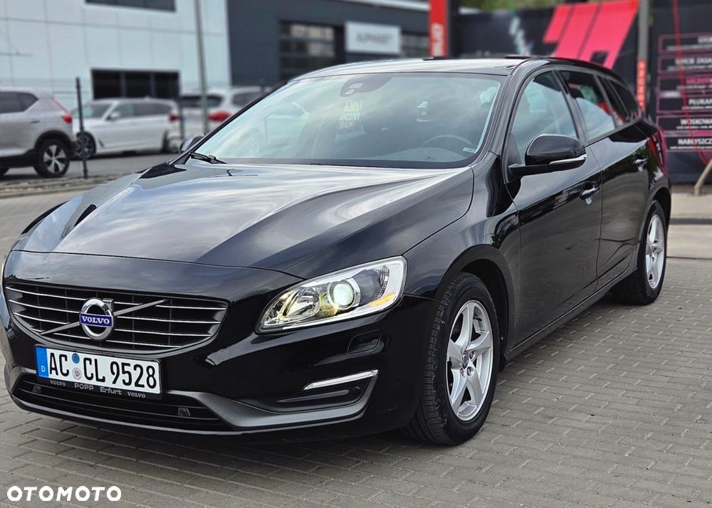 Volvo V60 D3 Base - 1
