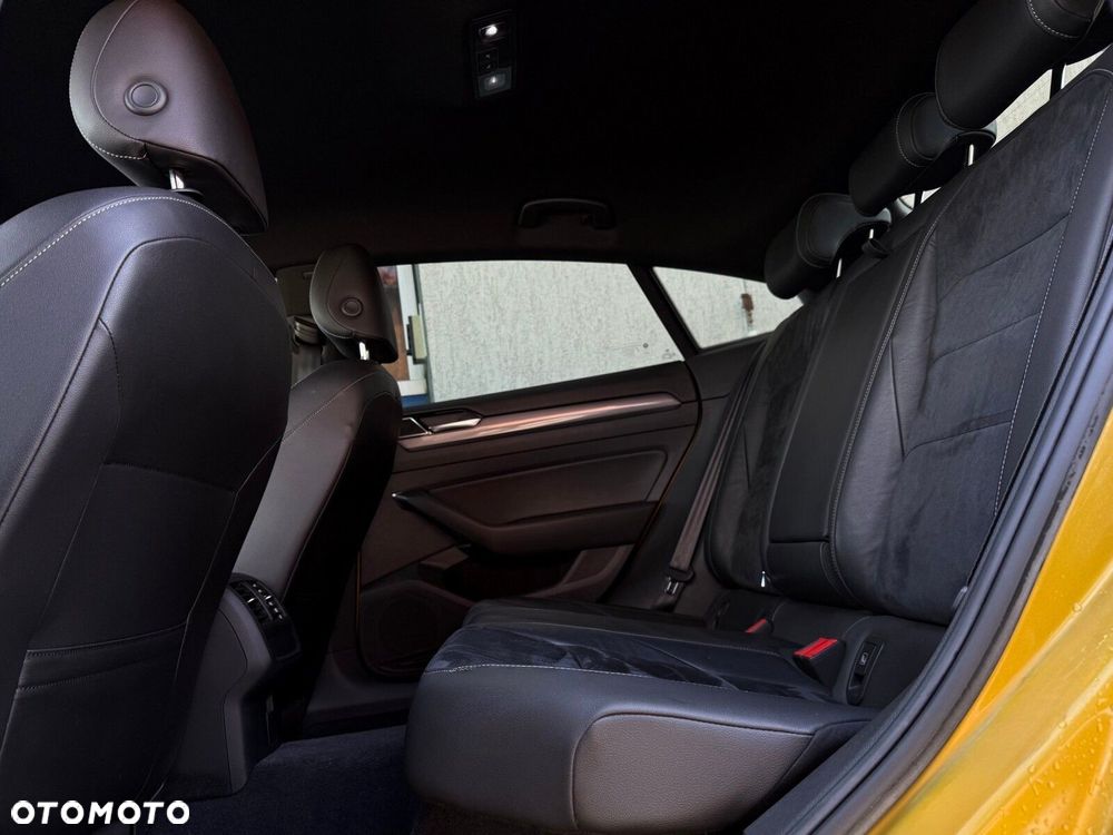 Volkswagen Arteon 2.0 TDI SCR R-Line DSG - 11