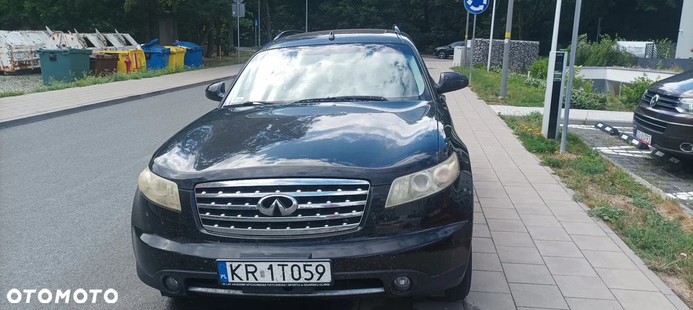 Infiniti FX - 5