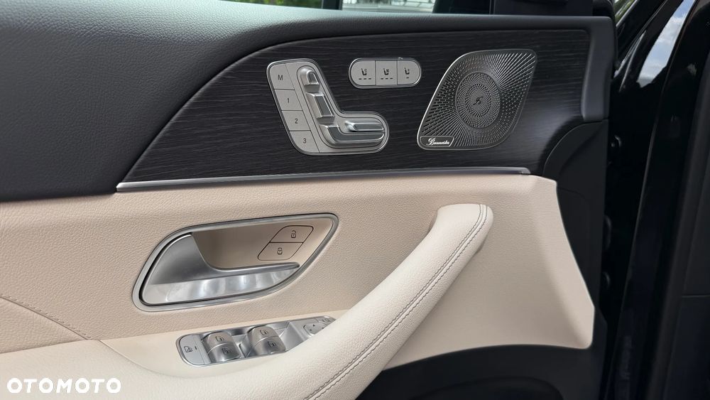 Mercedes-Benz GLE - 12