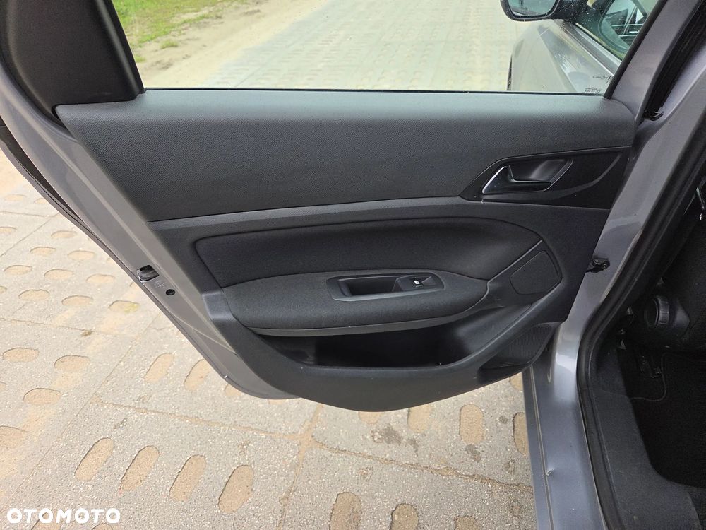 Peugeot 308 2.0 HDi Active - 18