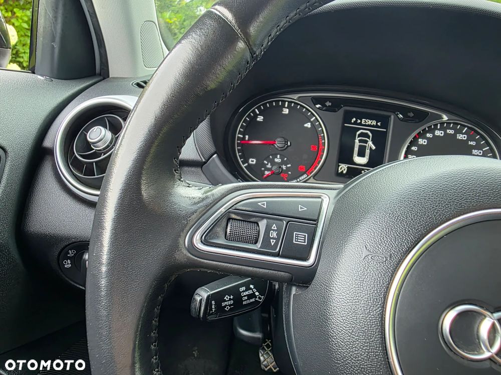 Audi A1 Sportback 1.6 TDI S line edition - 36