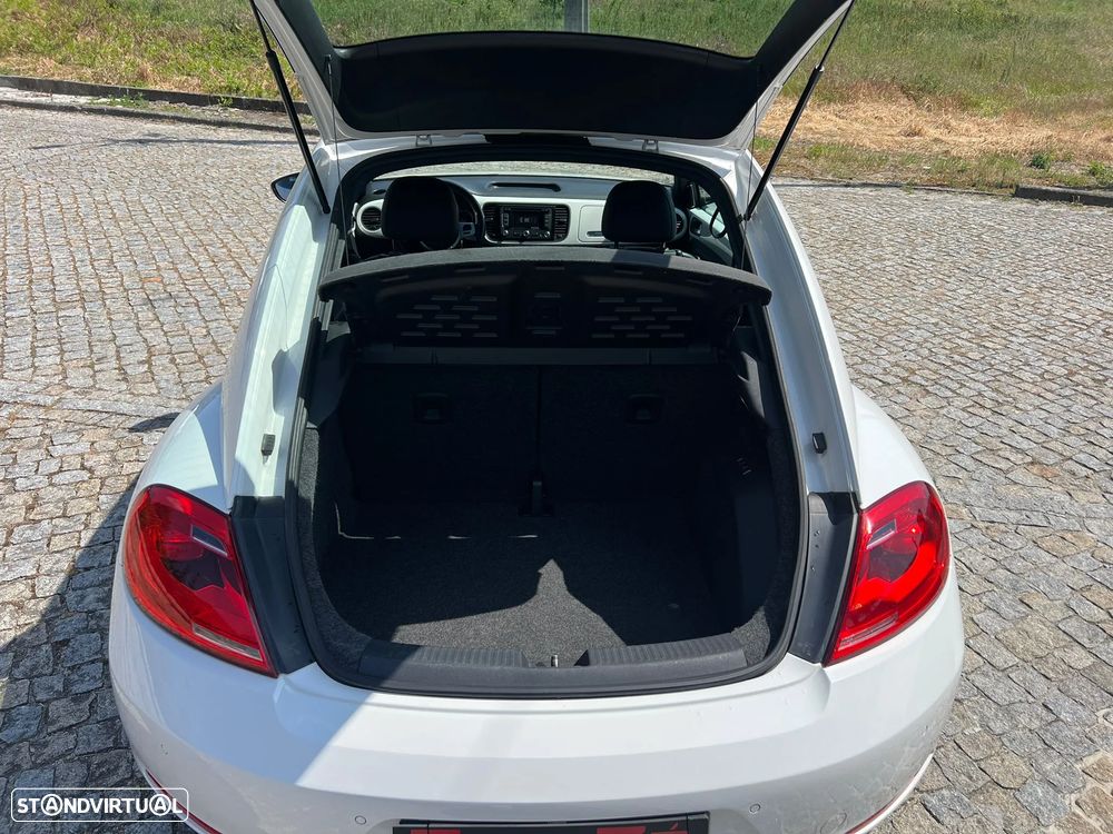 VW New Beetle 1.6 TDI DPF Blue Motion Technologie Design - 5