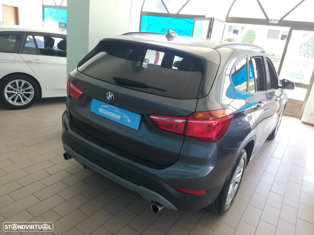 BMW X1 xDrive18d Sport Line - 8