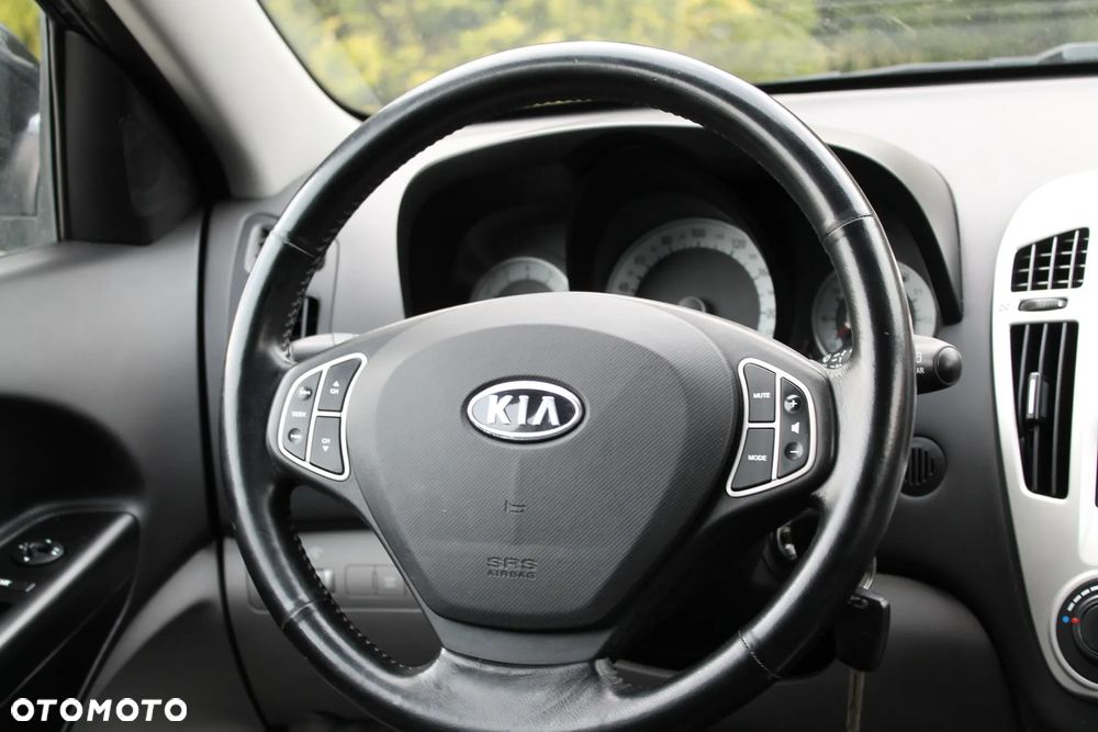 Kia Ceed 2.0 Optimum - 31