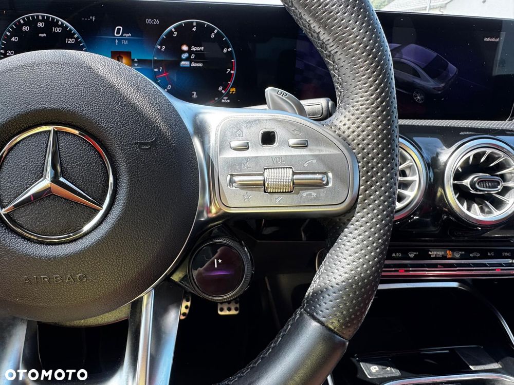 Mercedes-Benz CLA AMG 35 4Matic AMG Speedshift 7G-DCT - 27