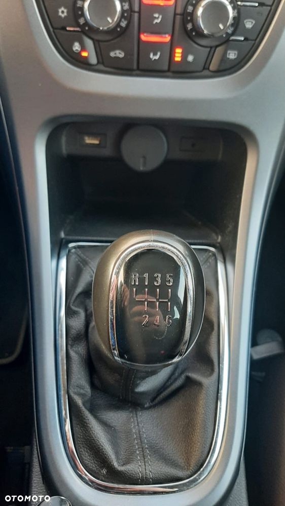 Opel Astra 1.4 Turbo Active - 25